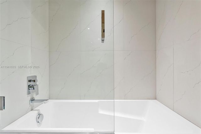 9901 W Bay Harbor Dr 402, Bay Harbor Islands, FL 33154