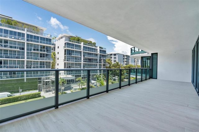 9901 W Bay Harbor Dr 402, Bay Harbor Islands, FL 33154