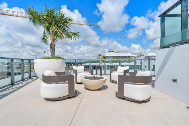 9901 W Bay Harbor Dr 402, Bay Harbor Islands, FL 33154