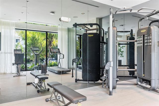 9901 W Bay Harbor Dr 402, Bay Harbor Islands, FL 33154