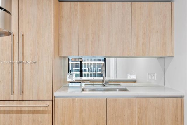 9901 W Bay Harbor Dr 402, Bay Harbor Islands, FL 33154