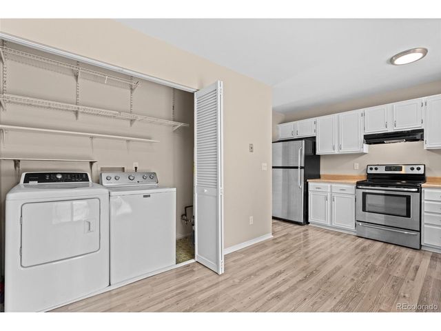 1458 Ford Pl, Louisville, CO 80027