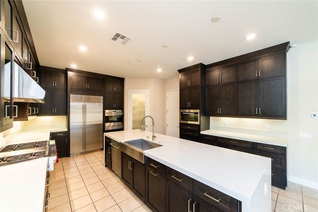 53 Sagan Way, Irvine, CA 92618