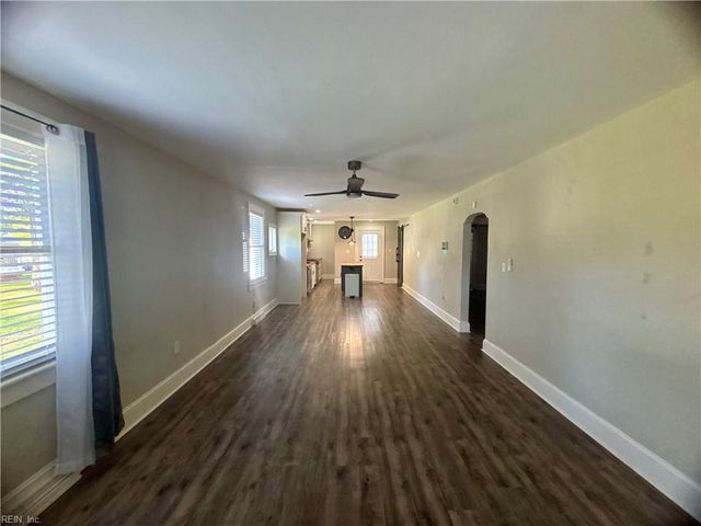 13 Shea ST, Portsmouth, VA 23701