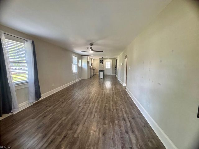 13 Shea ST, Portsmouth, VA 23701