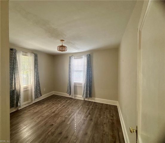 13 Shea ST, Portsmouth, VA 23701