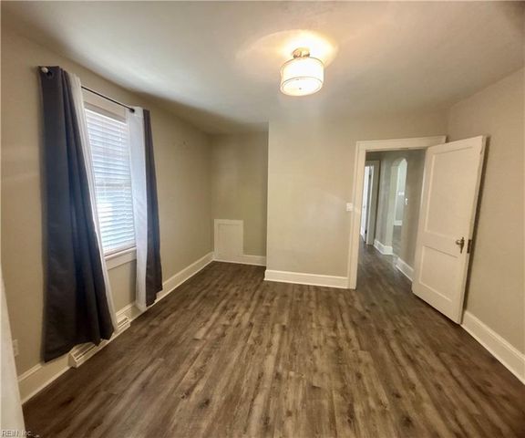 13 Shea ST, Portsmouth, VA 23701