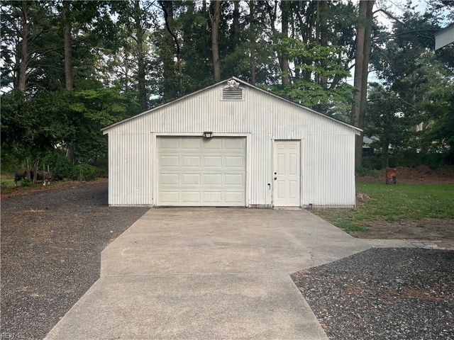 13 Shea ST, Portsmouth, VA 23701