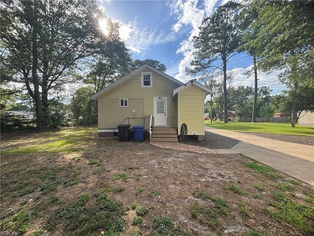 13 Shea ST, Portsmouth, VA 23701