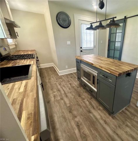 13 Shea ST, Portsmouth, VA 23701