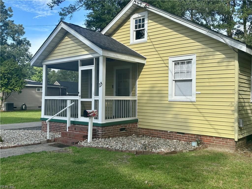 13 Shea ST, Portsmouth, VA 23701