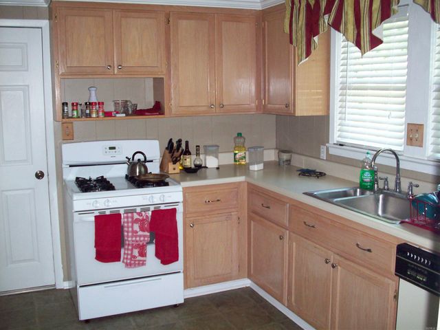 348 S Edwards, Monticello, AR 71655