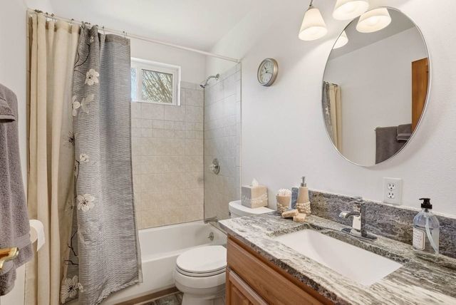 10303 N Stoneman Bluff Ln, Spokane, WA 99217