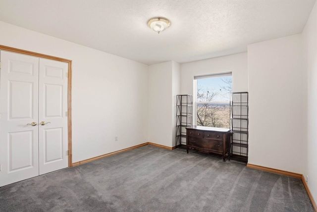 10303 N Stoneman Bluff Ln, Spokane, WA 99217
