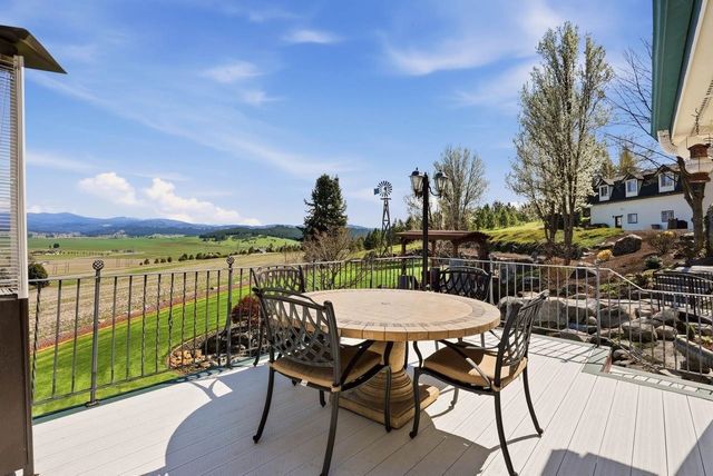 10303 N Stoneman Bluff Ln, Spokane, WA 99217