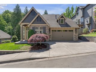 2804 Se ELLIOTT Dr, Gresham, OR 97080