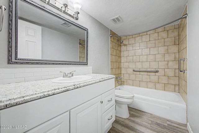 6505 E Nicaragua Drive, Tucson, AZ 85730