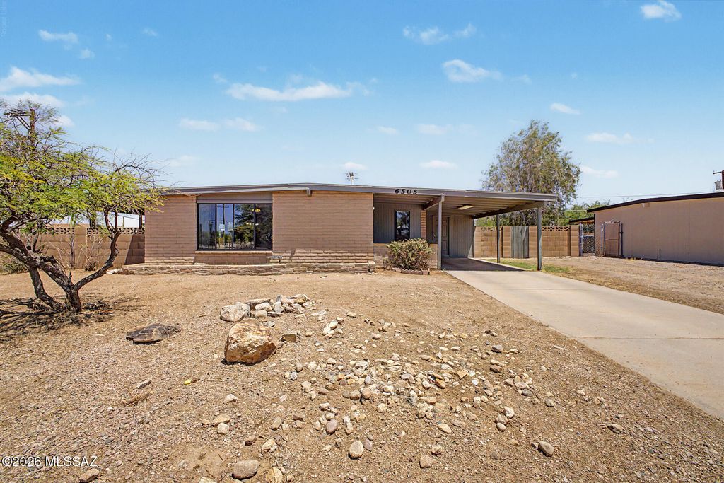 6505 E Nicaragua Drive, Tucson, AZ 85730