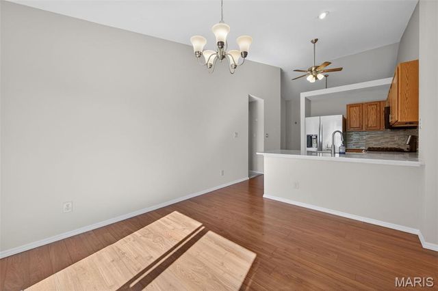 812 Whispering Village Circle, Ballwin, MO 63021