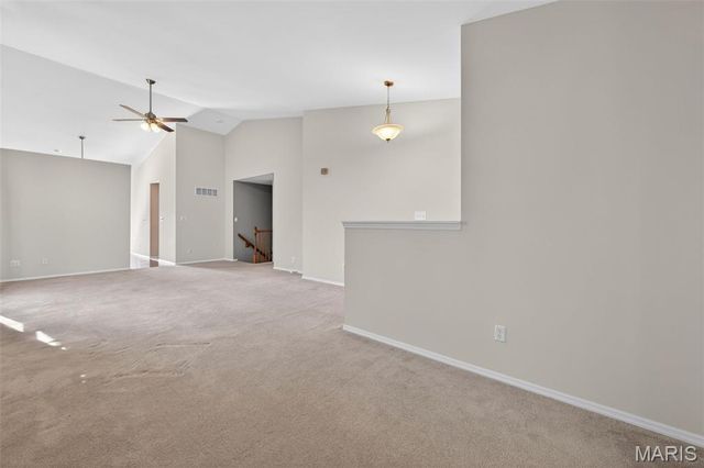 812 Whispering Village Circle, Ballwin, MO 63021