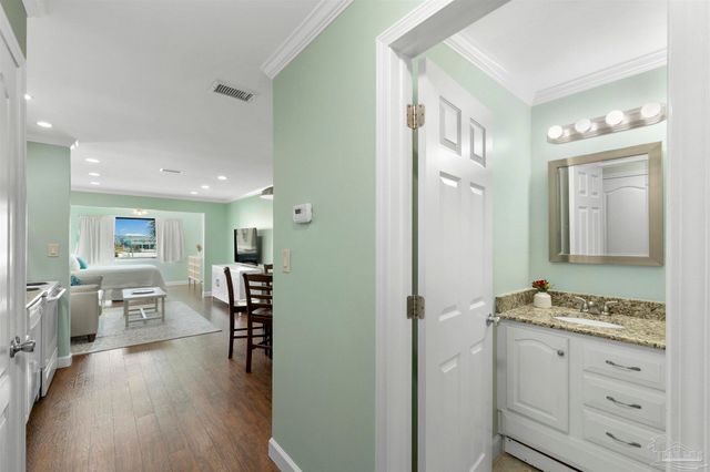 7453 Sunset Harbor Dr 2-202, Navarre Beach, FL 32566