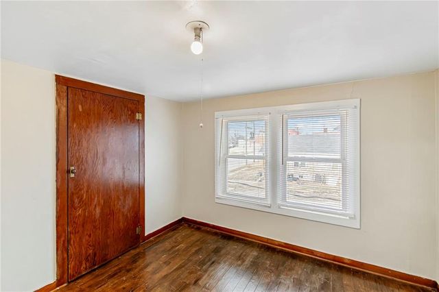 209 S Folger Street, Carrollton, MO 64633