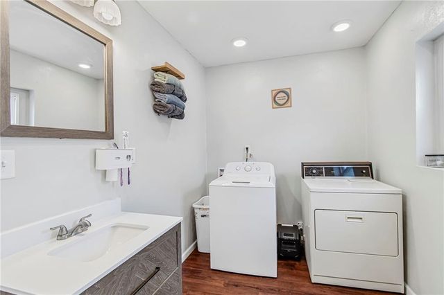 209 S Folger Street, Carrollton, MO 64633