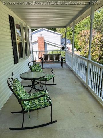 11 Monterey Lane, Cross Lanes, WV 25313