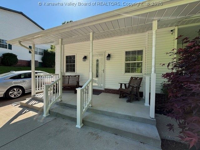 11 Monterey Lane, Cross Lanes, WV 25313