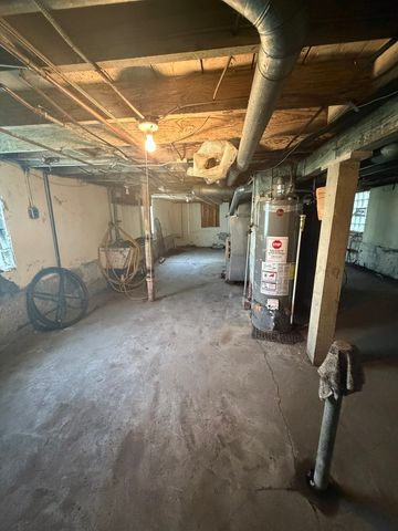 13932 S Chippewa Avenue, Burnham, IL 60633