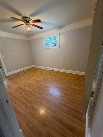 13932 S Chippewa Avenue, Burnham, IL 60633