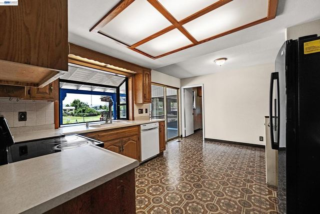 9423 Olympia Fields Dr, San Ramon, CA 94583