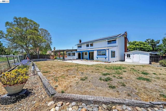 9423 Olympia Fields Dr, San Ramon, CA 94583