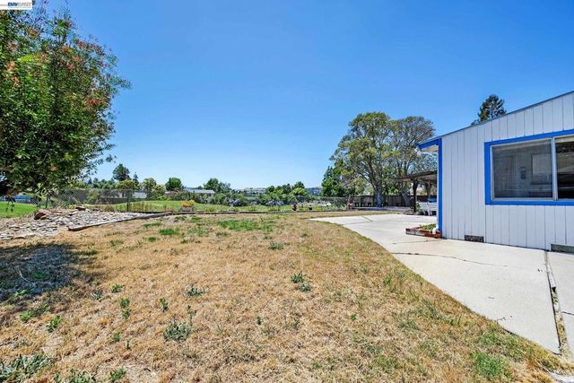 9423 Olympia Fields Dr, San Ramon, CA 94583