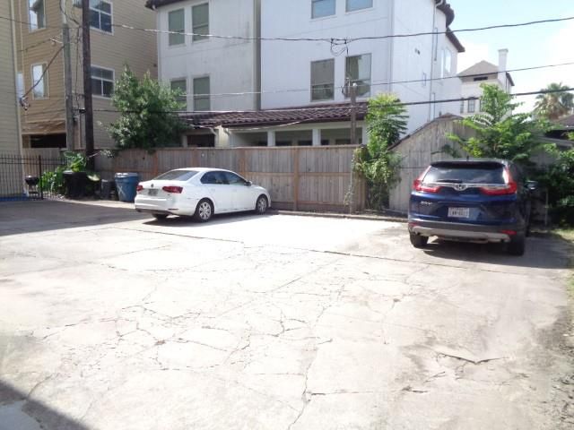 401 W Clay Street 3, Houston, TX 77019