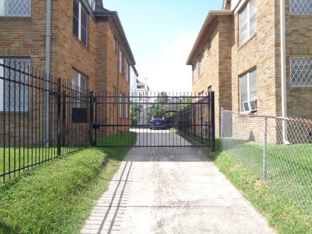 401 W Clay Street 3, Houston, TX 77019