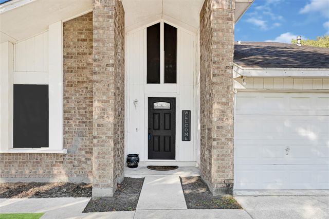 5538 Fairview Forest Drive, Houston, TX 77088