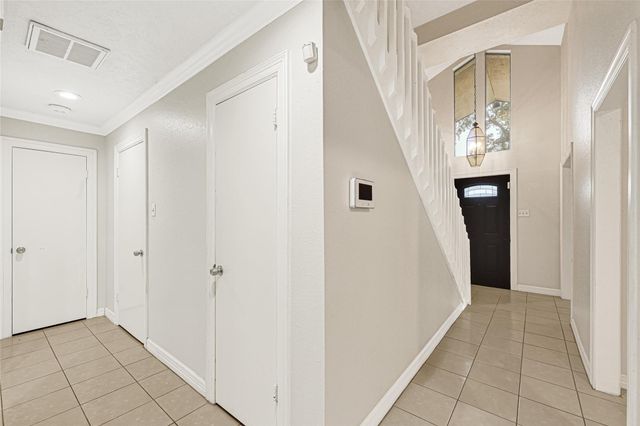 5538 Fairview Forest Drive, Houston, TX 77088