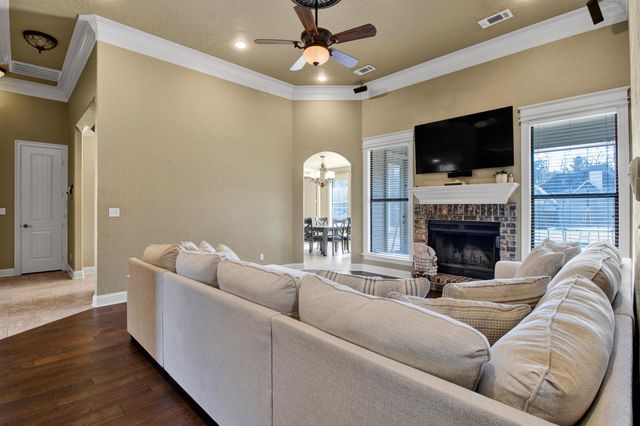 220 Highland Boulevard, Hallsville, TX 75650