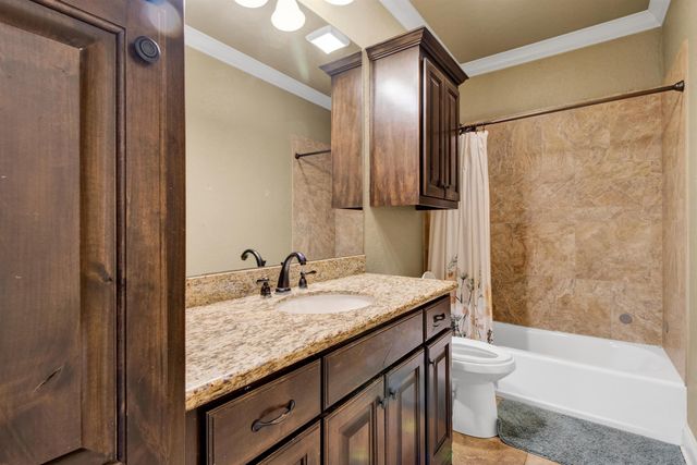 220 Highland Boulevard, Hallsville, TX 75650