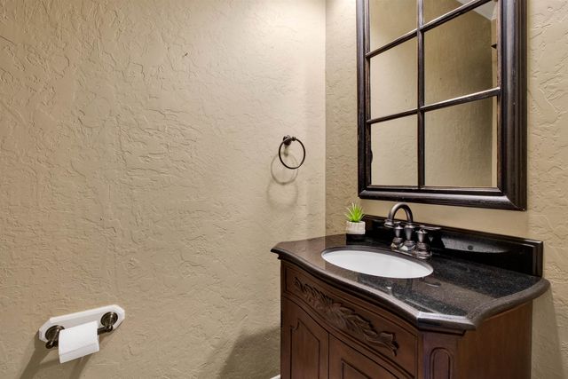 220 Highland Boulevard, Hallsville, TX 75650