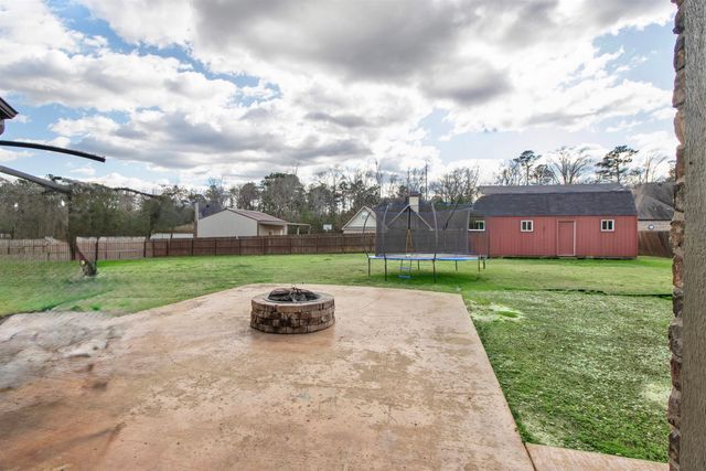 220 Highland Boulevard, Hallsville, TX 75650