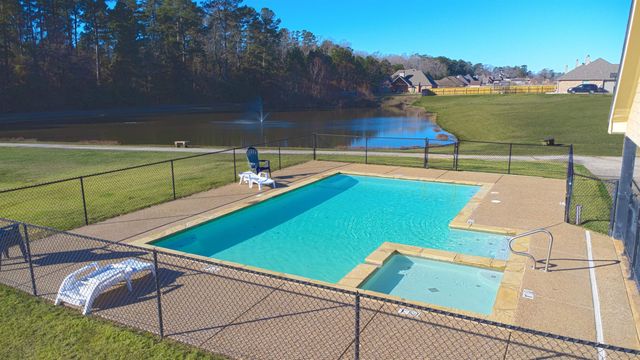 220 Highland Boulevard, Hallsville, TX 75650