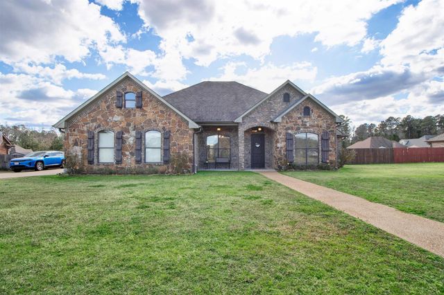 220 Highland Boulevard, Hallsville, TX 75650