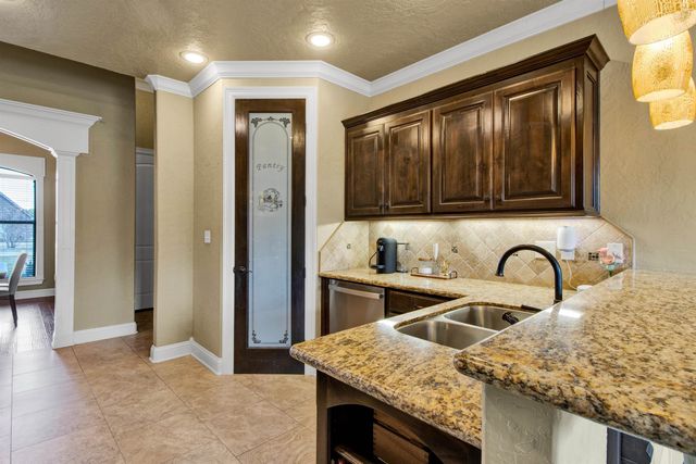 220 Highland Boulevard, Hallsville, TX 75650