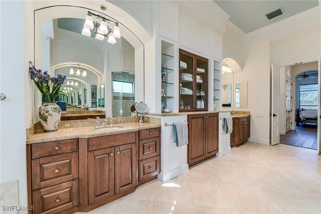 6891 Lakewood Isle DR, Fort Myers, FL 33908