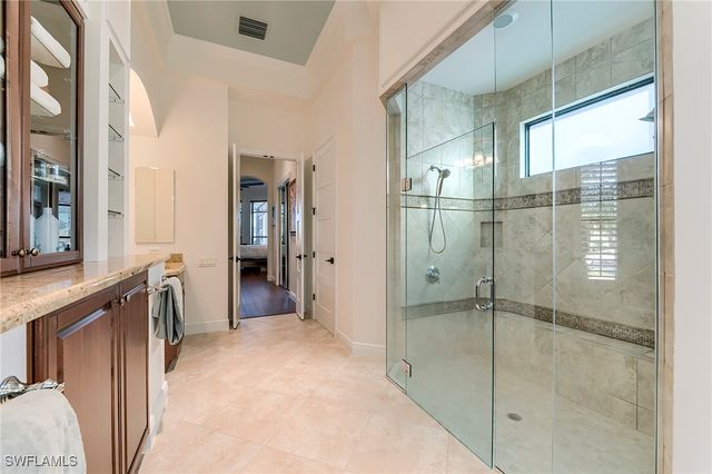 6891 Lakewood Isle DR, Fort Myers, FL 33908