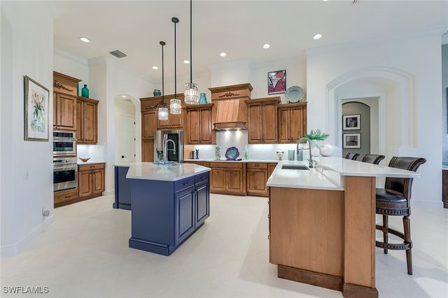 6891 Lakewood Isle DR, Fort Myers, FL 33908