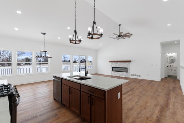 4823 Thompson Heights Drive, Adrian, MI 49221