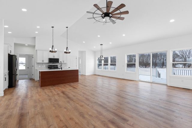 4823 Thompson Heights Drive, Adrian, MI 49221